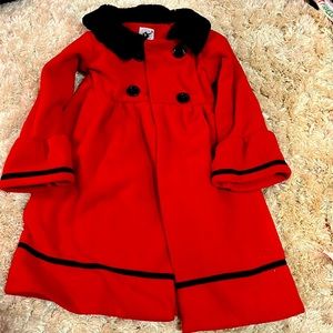 Read pea coat with fur  black collar